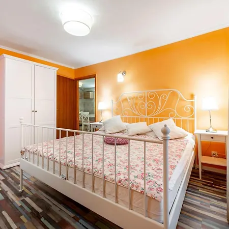 Vera Дубровник