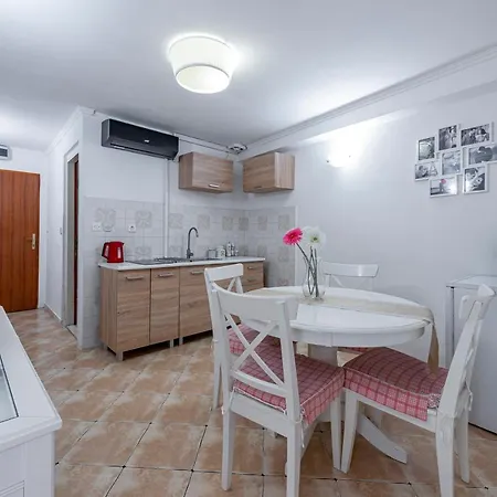 Apartment Vera *