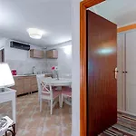 Vera Apartament